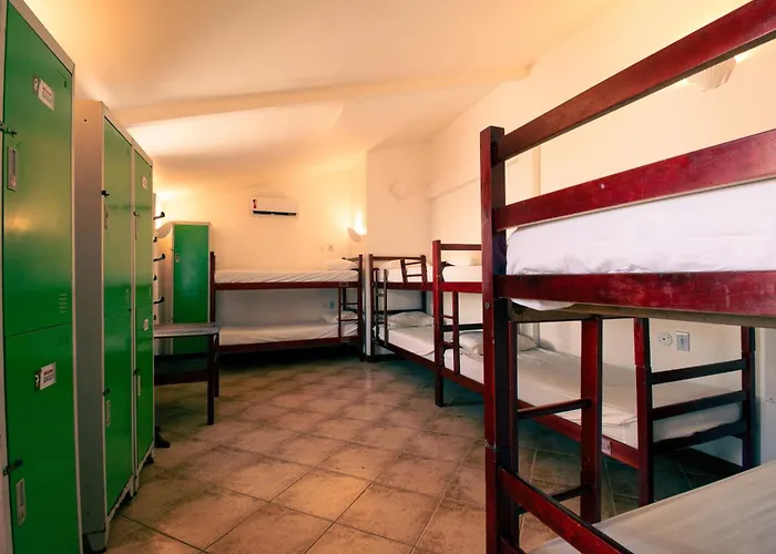 Bamboo Búzios Hostel